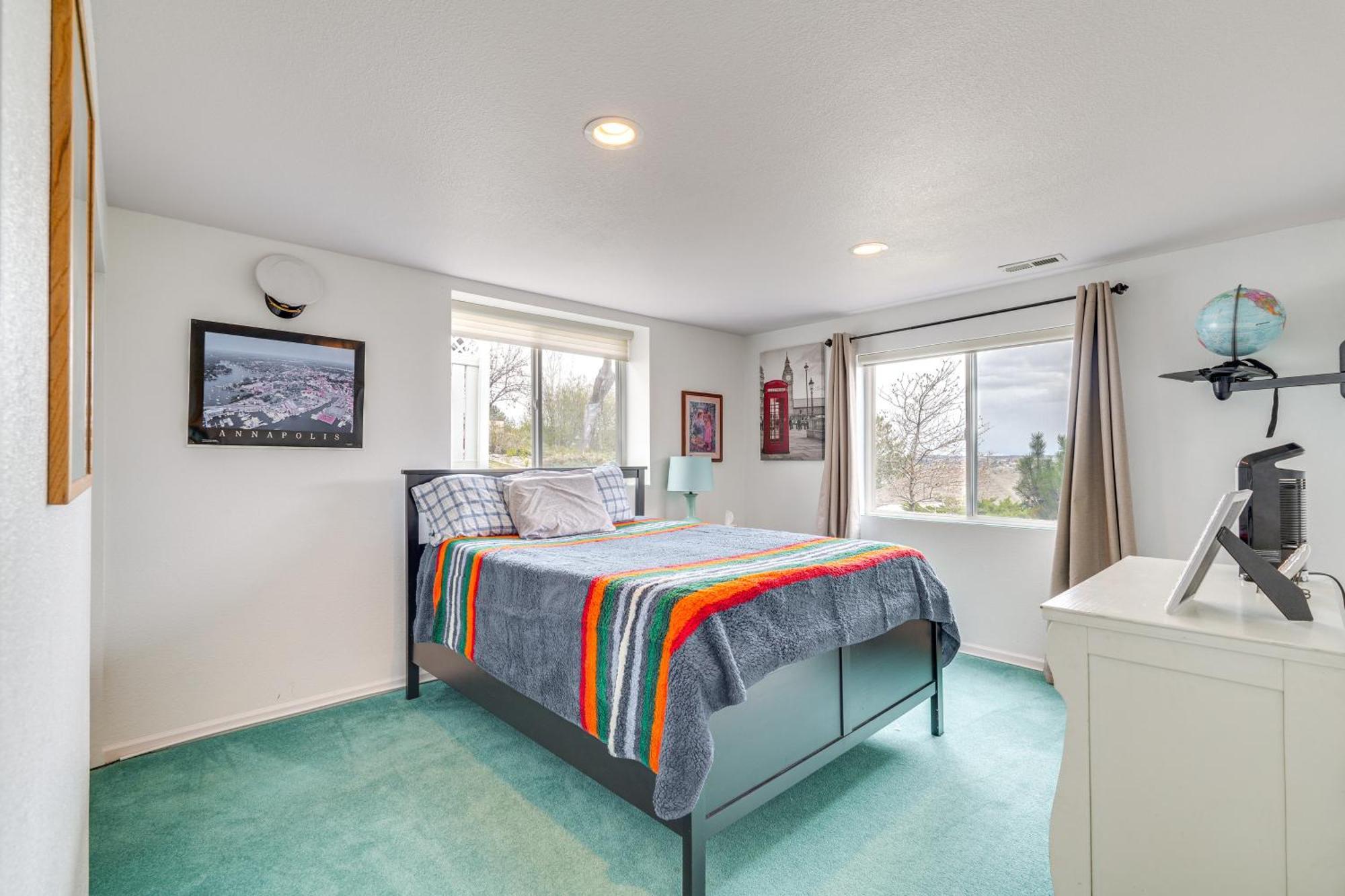 Inviting Great Falls Home With Wraparound Deck! Exteriör bild